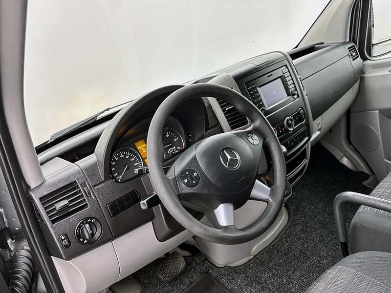 Mercedes-Benz Sprinter 316 2.2 CDI L2H2 Automaat 3500kg trekhaak Navigatie Cruise control Camera - Fourgon utilitaire: photos 4 Mercedes-Benz Sprinter 316 2.2 CDI L2H2 Automaat 3500kg trekhaak Navigatie Cruise control Camera - Fourgon utilitaire: photos 4