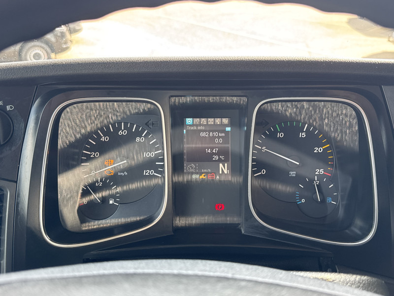 Mercedes-Benz ACTROS 1848 LS GIGASPACE Lowliner - Tracteur routier: photos 5 Mercedes-Benz ACTROS 1848 LS GIGASPACE Lowliner - Tracteur routier: photos 5