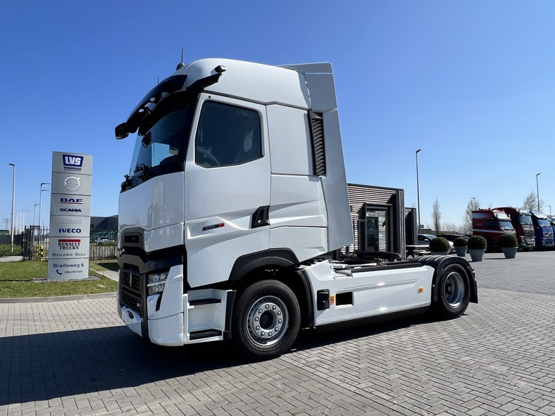 Renault T480 T-HIGH 4x2 Trekker Standclima / 2x Tank / New - Tracteur routier: photos 1 Renault T480 T-HIGH 4x2 Trekker Standclima / 2x Tank / New - Tracteur routier: photos 1
