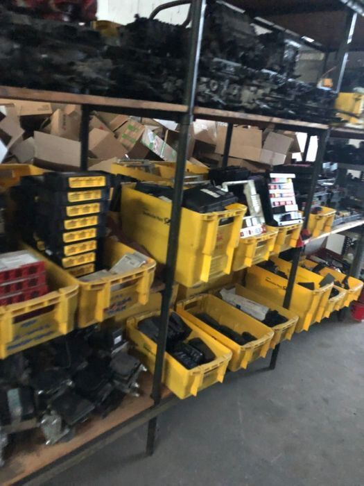 Calculator unitate de control motor ECU EDC Renault Premium / 02 - Bloc de gestion pour Camion: photos 2 Calculator unitate de control motor ECU EDC Renault Premium / 02 - Bloc de gestion pour Camion: photos 2
