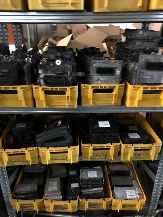 Calculator unitate de control motor ECU EDC Renault Premium / 02 - Bloc de gestion pour Camion: photos 3 Calculator unitate de control motor ECU EDC Renault Premium / 02 - Bloc de gestion pour Camion: photos 3