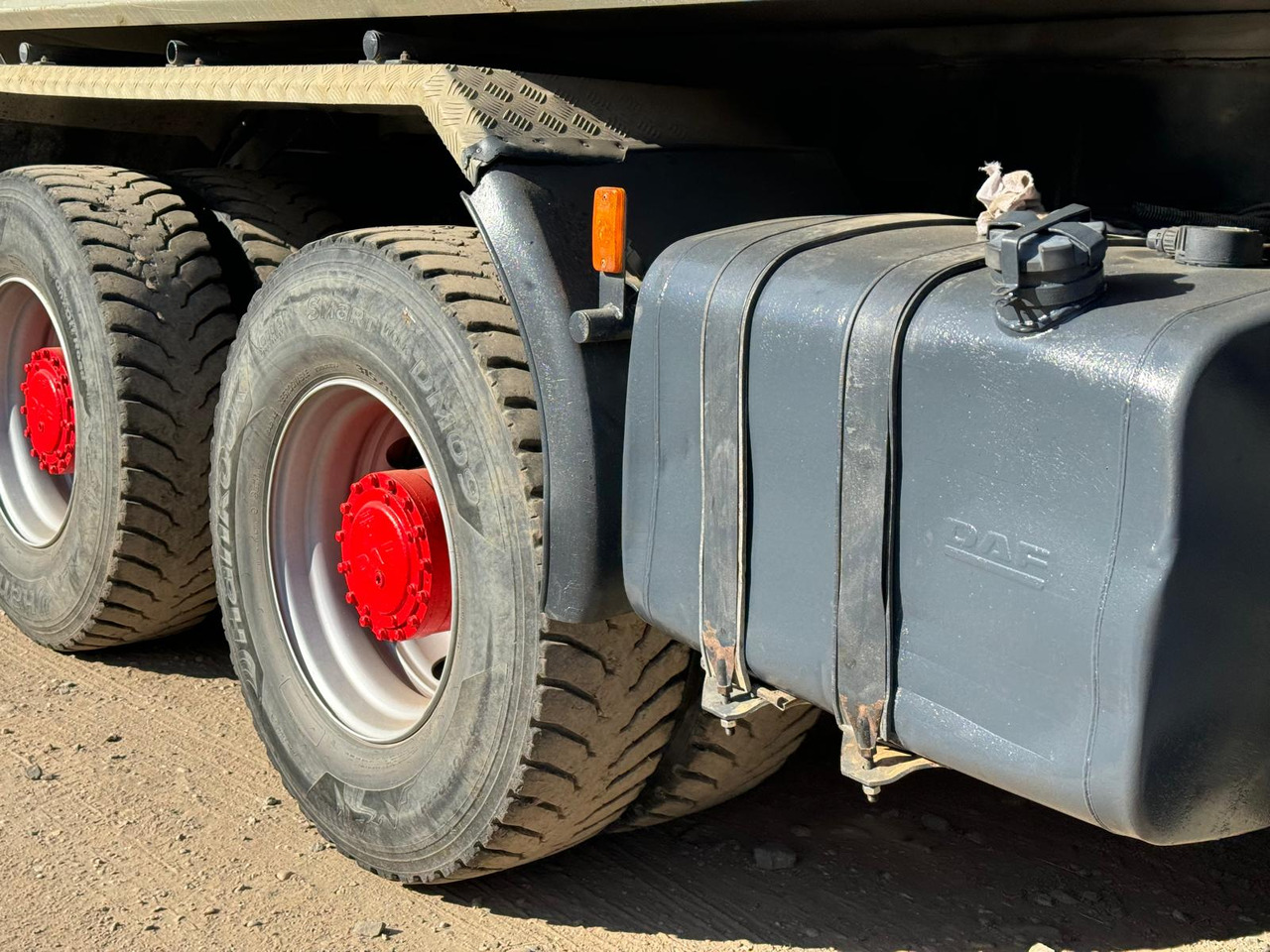 DAF 8x4 CF 85.430S XF85 : Clima AC : Euro 3 : REZVIZUIT COMPLET - Camion: photos 4 DAF 8x4 CF 85.430S XF85 : Clima AC : Euro 3 : REZVIZUIT COMPLET - Camion: photos 4
