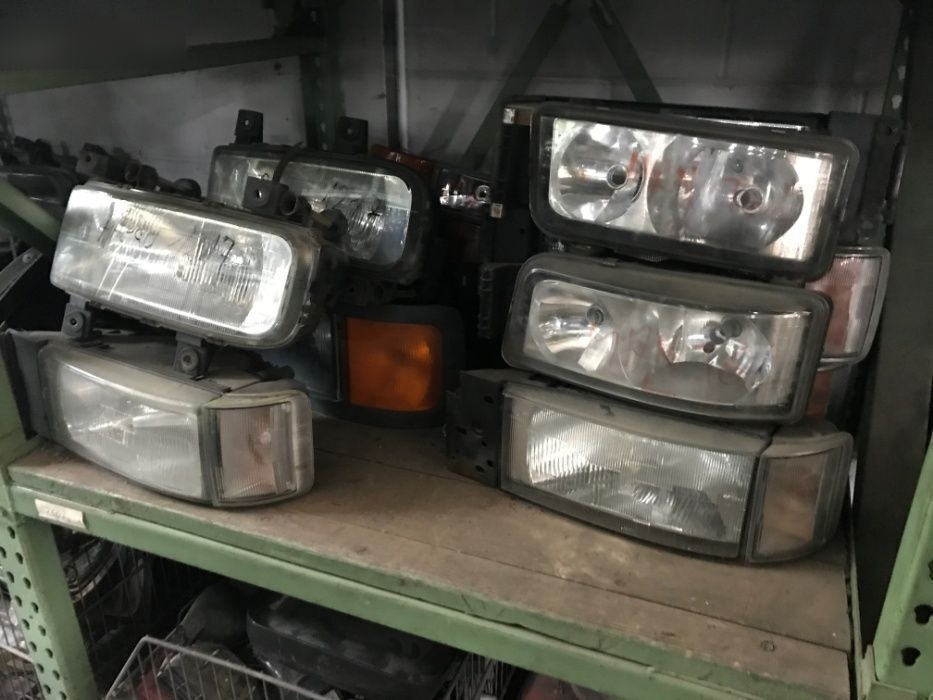 Faruri camion din dezmembrari - Feu avant pour Camion: photos 1 Faruri camion din dezmembrari - Feu avant pour Camion: photos 1