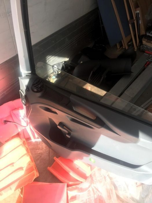 Geam+fata usa Mercedes-Benz ACTROS ATEGO AXOR - Portière et pièces pour Camion: photos 5 Geam+fata usa Mercedes-Benz ACTROS ATEGO AXOR - Portière et pièces pour Camion: photos 5