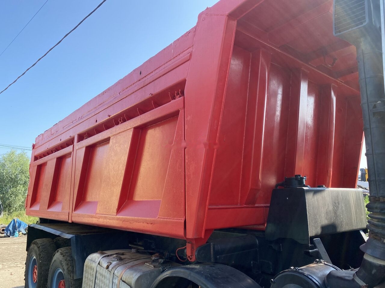Hyva Bena 8x4 cu semisasiu , cilindru basculare si rezervor ulei hidr - Benne pour poids lourds: photos 2 Hyva Bena 8x4 cu semisasiu , cilindru basculare si rezervor ulei hidr - Benne pour poids lourds: photos 2