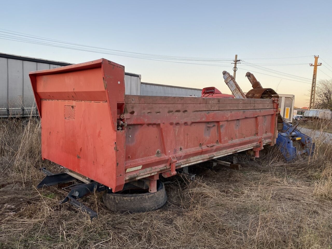Hyva bena originala Scania 8x4 cu semisasiu si cilindru basculare - Benne pour poids lourds: photos 1 Hyva bena originala Scania 8x4 cu semisasiu si cilindru basculare - Benne pour poids lourds: photos 1