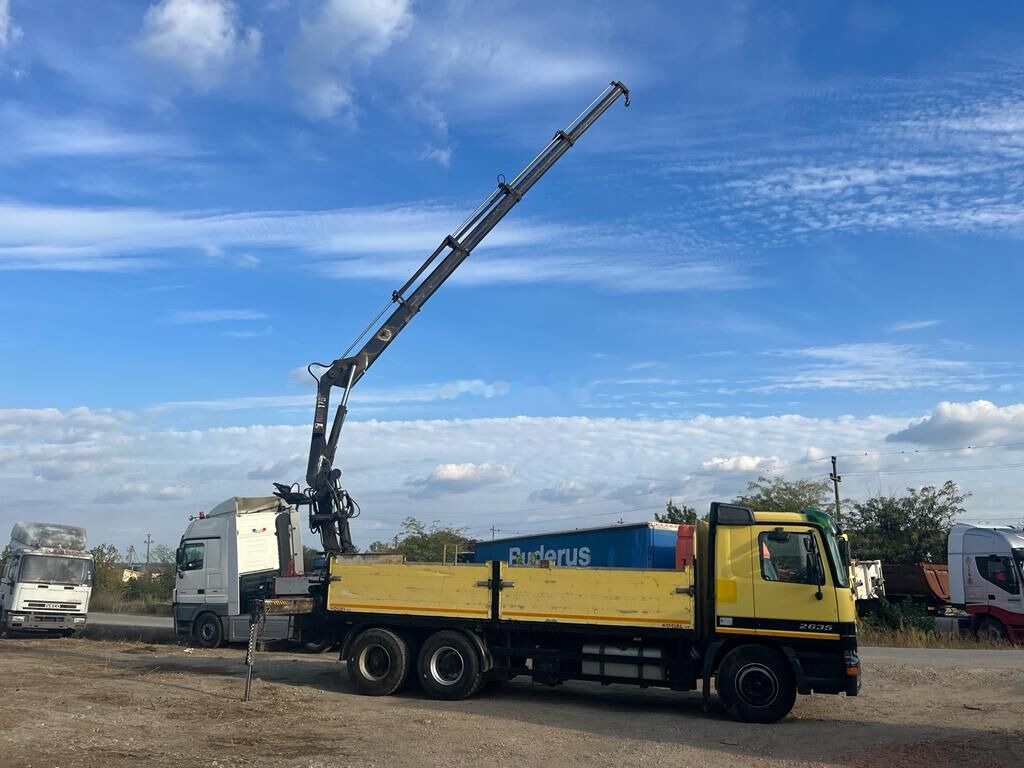 Mercedes-Benz Actros MP1 - Camion plateau, Camion grue: photos 3 Mercedes-Benz Actros MP1 - Camion plateau, Camion grue: photos 3