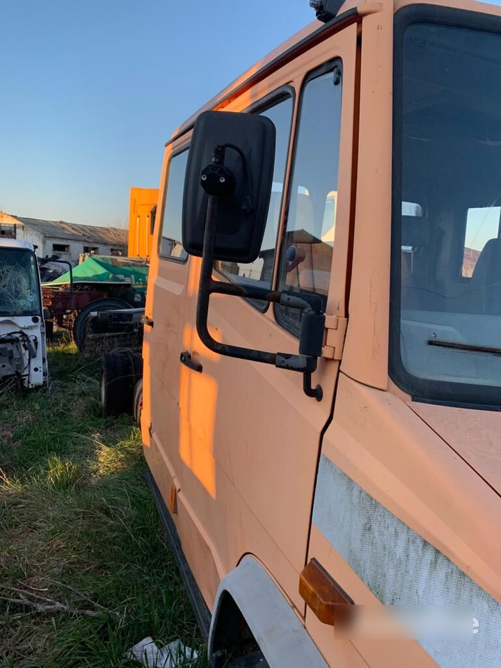 Piese din dezmembrari Mercedes Benz Vario 612 614 615 812 814 815 Mercedes-Benz Vario - Pièces de rechange pour Camion: photos 5 Piese din dezmembrari Mercedes Benz Vario 612 614 615 812 814 815 Mercedes-Benz Vario - Pièces de rechange pour Camion: photos 5