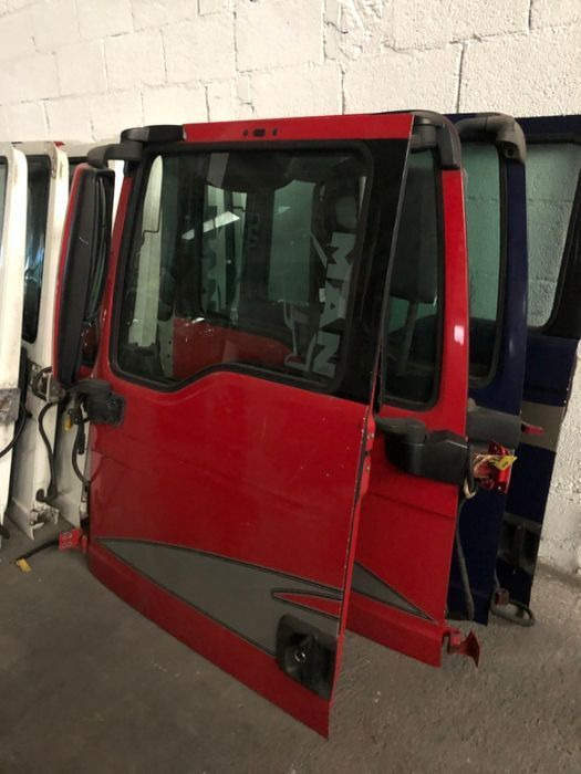 Scania - Portière et pièces pour Camion: photos 2 Scania - Portière et pièces pour Camion: photos 2