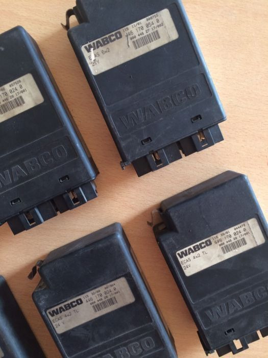 WABCO Vand calculator ECAS Mercedes-Benz RENAULT SCANIA IVECO - Bloc de gestion pour Camion: photos 3 WABCO Vand calculator ECAS Mercedes-Benz RENAULT SCANIA IVECO - Bloc de gestion pour Camion: photos 3