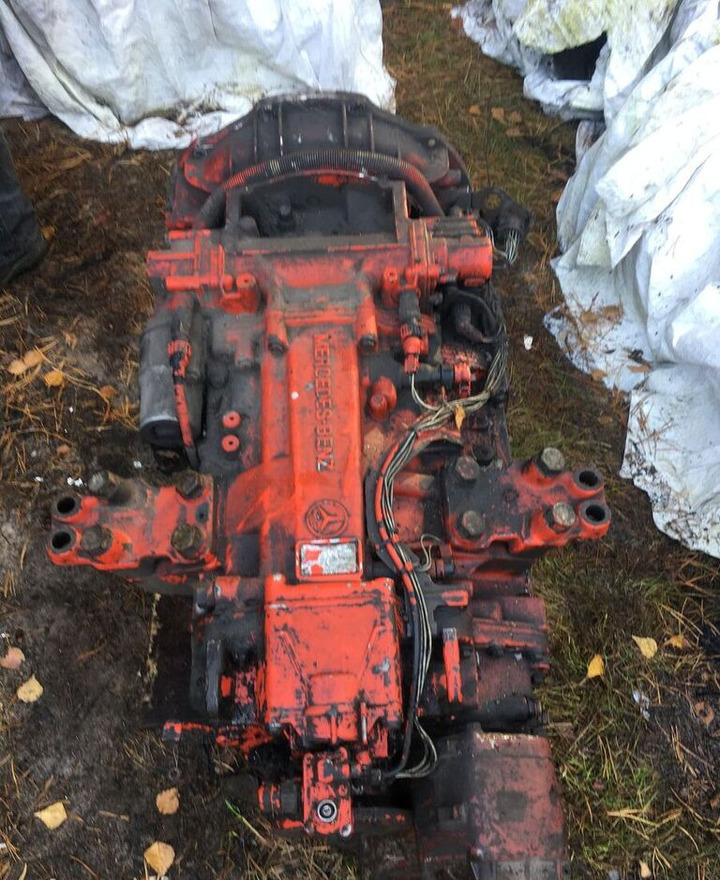 Daimler-Benz G240-16 Mercedes-Benz Actrosa V8 truck - Boîte de vitesse pour Camion: photos 1 Daimler-Benz G240-16 Mercedes-Benz Actrosa V8 truck - Boîte de vitesse pour Camion: photos 1