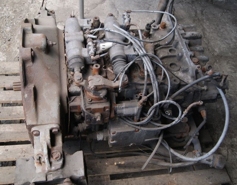 ZF 8S 140 AVS MAN - Boîte de vitesse pour Camion: photos 1 ZF 8S 140 AVS MAN - Boîte de vitesse pour Camion: photos 1