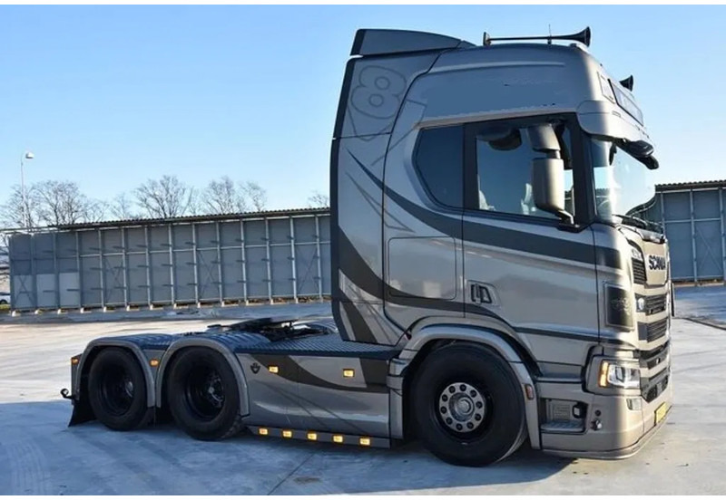 Scania R660 V8 NGS Show Truck . Speciel Interior. Air / Air suspension. Hydr. system - Tracteur routier: photos 3 Scania R660 V8 NGS Show Truck . Speciel Interior. Air / Air suspension. Hydr. system - Tracteur routier: photos 3