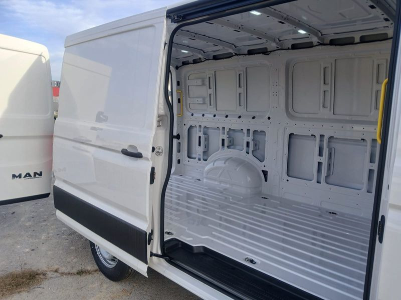 FURGONE CORTO TETTO BASSO MAN TGE 3.140 4X2F SB - Fourgon utilitaire: photos 3 FURGONE CORTO TETTO BASSO MAN TGE 3.140 4X2F SB - Fourgon utilitaire: photos 3