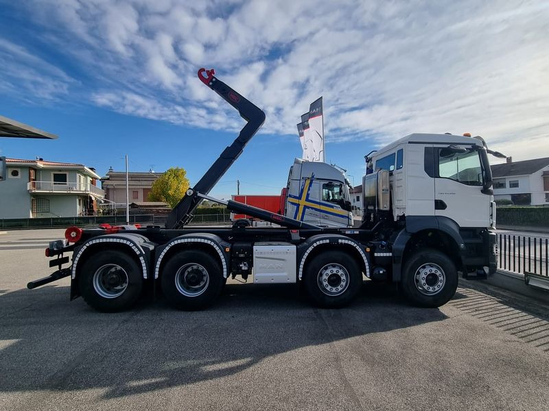 MAN TGS GANCIO SCARRABILE - NUOVO TGS 41.540 8x4 BB CH - Camion ampliroll: photos 3 MAN TGS GANCIO SCARRABILE - NUOVO TGS 41.540 8x4 BB CH - Camion ampliroll: photos 3