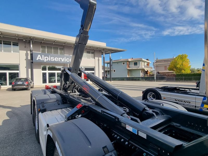 MAN TGS GANCIO SCARRABILE - NUOVO TGS 41.540 8x4 BB CH - Camion ampliroll: photos 4 MAN TGS GANCIO SCARRABILE - NUOVO TGS 41.540 8x4 BB CH - Camion ampliroll: photos 4