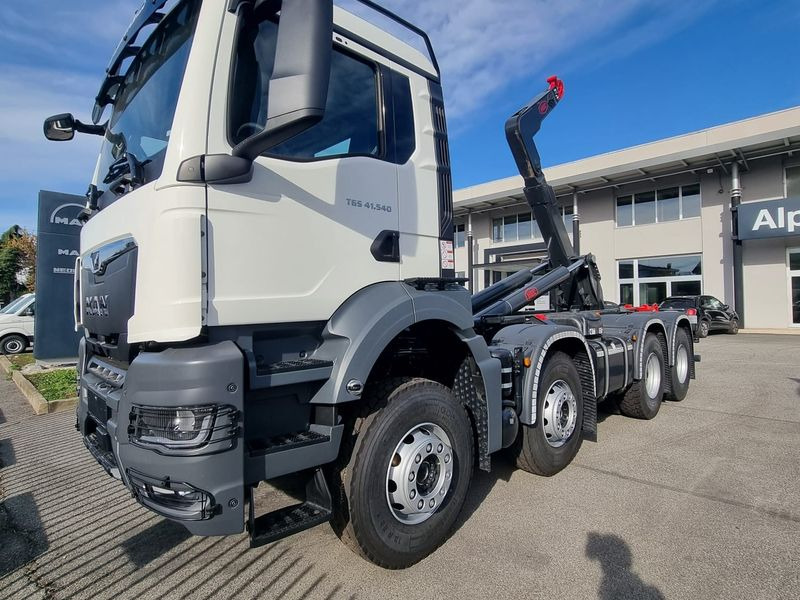 MAN TGS GANCIO SCARRABILE - NUOVO TGS 41.540 8x4 BB CH - Camion ampliroll: photos 2 MAN TGS GANCIO SCARRABILE - NUOVO TGS 41.540 8x4 BB CH - Camion ampliroll: photos 2