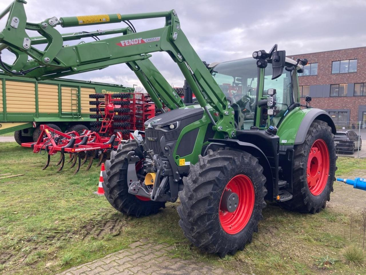 Fendt VARIO 620 PROFI PLUS SETTING 2 - Tracteur agricole: photos 2 Fendt VARIO 620 PROFI PLUS SETTING 2 - Tracteur agricole: photos 2
