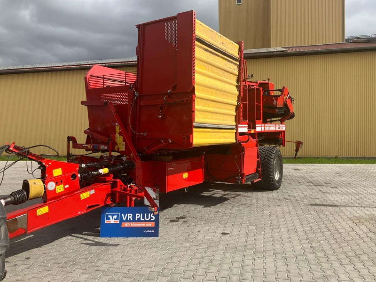 Grimme SE 150-60 SB - Arracheuse de pommes de terre: photos 1 Grimme SE 150-60 SB - Arracheuse de pommes de terre: photos 1