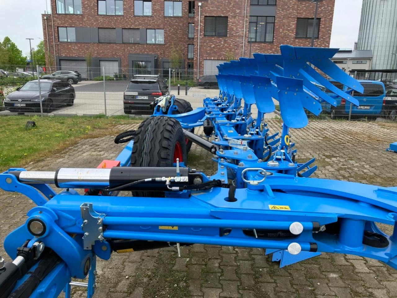 Lemken DIAMANT 16 V OFF+ONLAND - Charrue: photos 3 Lemken DIAMANT 16 V OFF+ONLAND - Charrue: photos 3