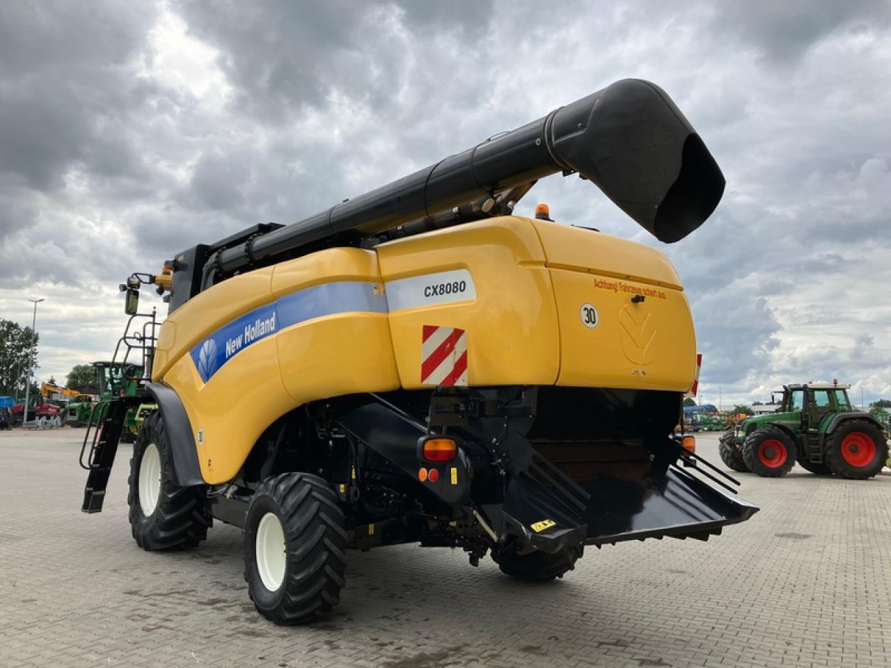 New Holland CX 8080 - Moissonneuse-batteuse: photos 3 New Holland CX 8080 - Moissonneuse-batteuse: photos 3