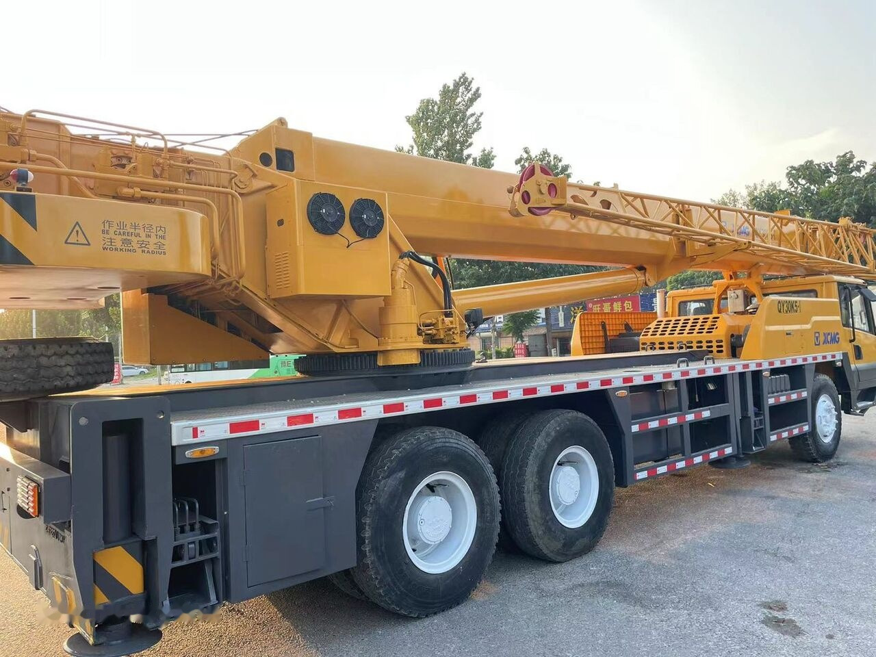 XCMG QY30K - Grue mobile: photos 4 XCMG QY30K - Grue mobile: photos 4