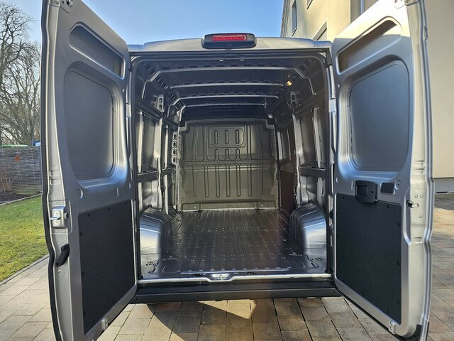 Fourgon utilitaire FIAT Ducato 35 Automatik L2H2 180 Voll-LED V-Cockpit...: photos 26