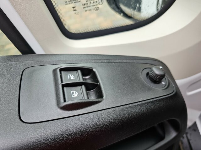 Utilitaire plateau, Utilitaire double cabine FIAT Ducato MAXI 140 Serie 9.2 2025 L5 Doppelkabine: photos 38