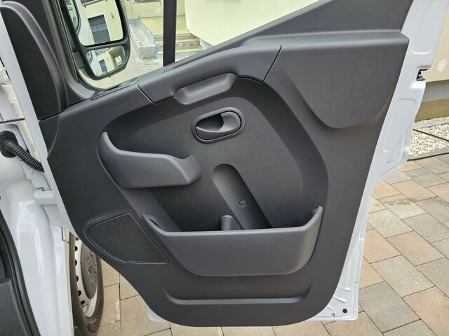 Fourgon utilitaire RENAULT Master L3H2 dci 150 3,5t PRO+ Navi PDC: photos 21