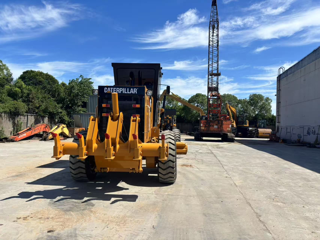 CAT 140K Motor Grader - Niveleuse: photos 1 CAT 140K Motor Grader - Niveleuse: photos 1