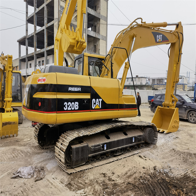 CAT 320B Excavator - Pelle sur chenille: photos 3 CAT 320B Excavator - Pelle sur chenille: photos 3