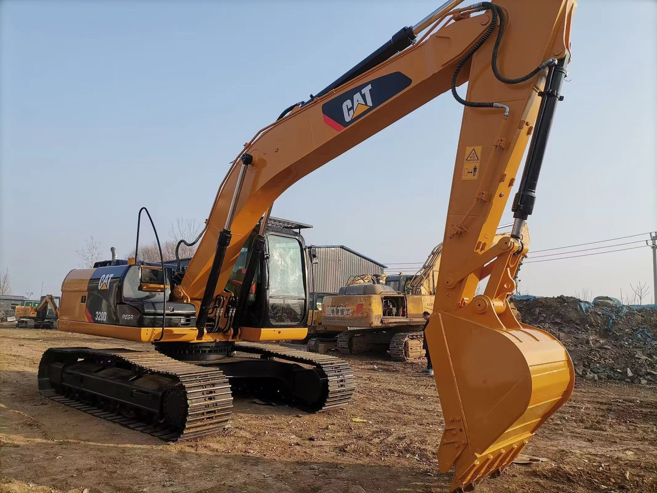 CAT 320DL Excavator - Pelle sur chenille: photos 4 CAT 320DL Excavator - Pelle sur chenille: photos 4