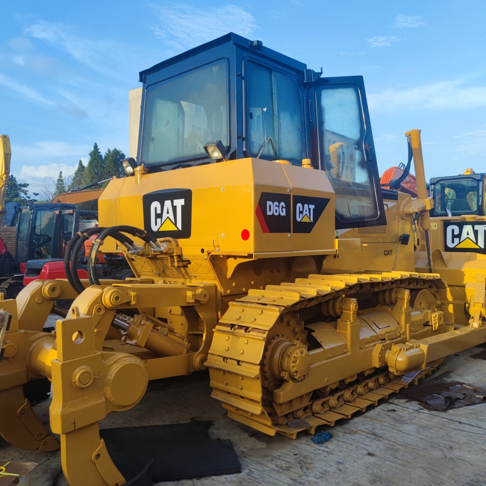 CAT D6G Bulldozer - Bulldozer: photos 4 CAT D6G Bulldozer - Bulldozer: photos 4
