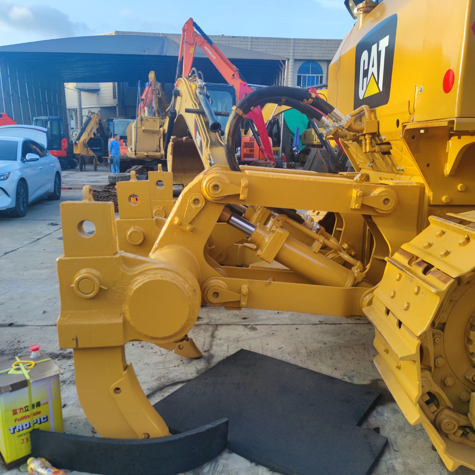 CAT D6G Bulldozer - Bulldozer: photos 5 CAT D6G Bulldozer - Bulldozer: photos 5