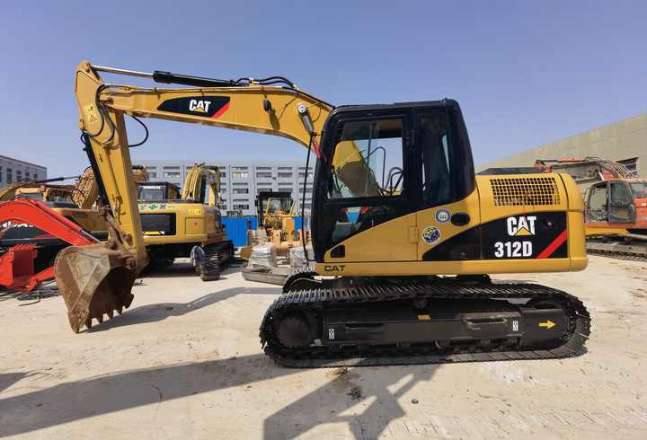Cat 312D - Pelle sur chenille: photos 2 Cat 312D - Pelle sur chenille: photos 2