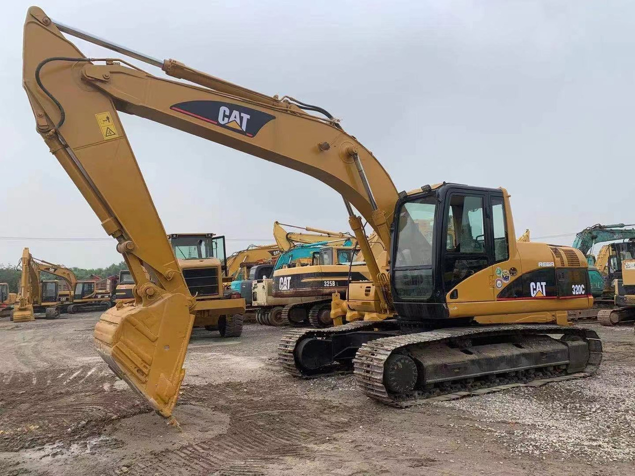 Cat 320c excavator - Pelle sur chenille: photos 1 Cat 320c excavator - Pelle sur chenille: photos 1
