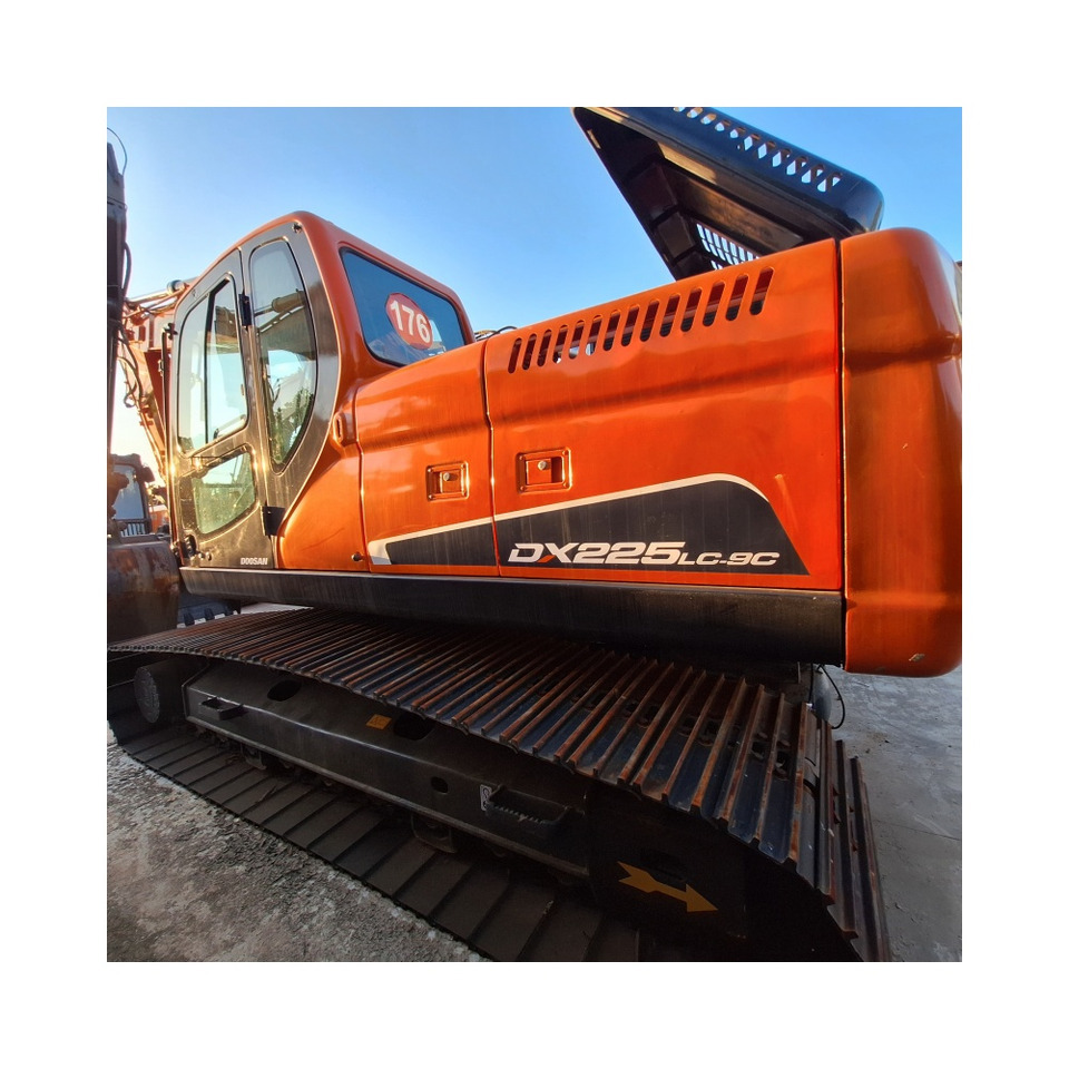 Doosan Dx225LC-9C Crawler Excavator - Pelle sur chenille: photos 2 Doosan Dx225LC-9C Crawler Excavator - Pelle sur chenille: photos 2