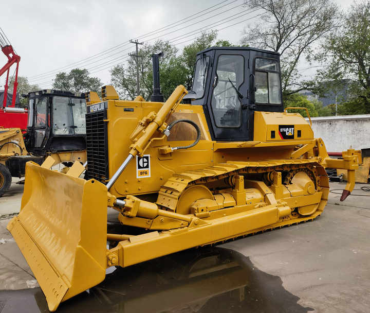 Good condition Used Japanese CAT D7G Dozers used caterpillar D7G bulldozer For Sale - Bulldozer: photos 2 Good condition Used Japanese CAT D7G Dozers used caterpillar D7G bulldozer For Sale - Bulldozer: photos 2