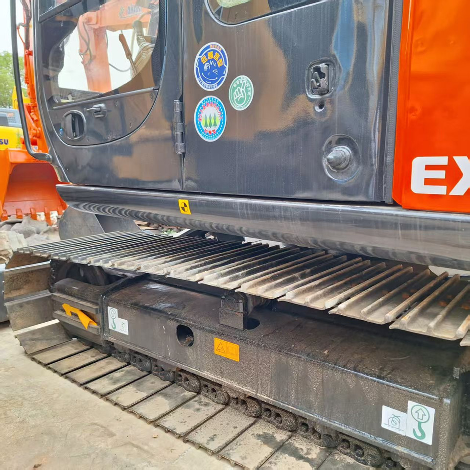 Hitachi EX60 Excavator - Pelle sur chenille: photos 5 Hitachi EX60 Excavator - Pelle sur chenille: photos 5