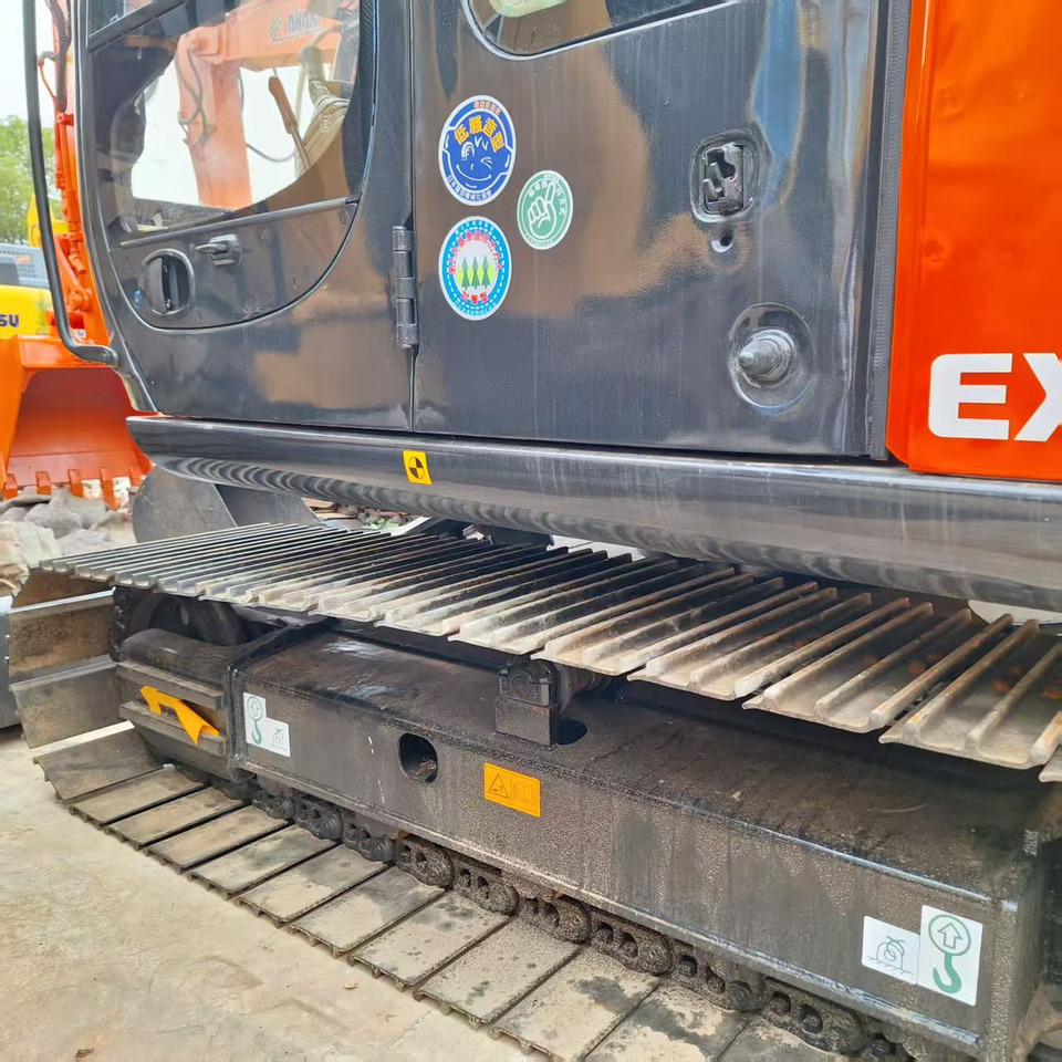 Hitachi EX60 Excavator - Pelle sur chenille: photos 5 Hitachi EX60 Excavator - Pelle sur chenille: photos 5