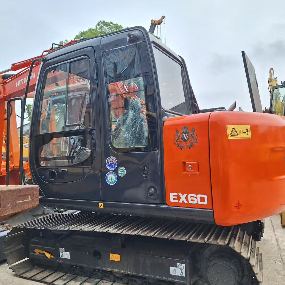 Hitachi EX60 Excavator - Pelle sur chenille: photos 3 Hitachi EX60 Excavator - Pelle sur chenille: photos 3