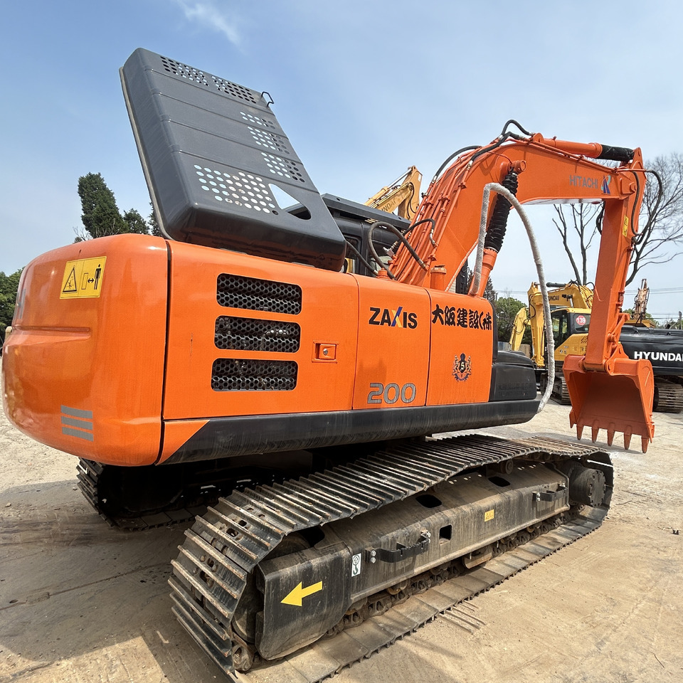 Hitachi ZX200 Excavator - Pelle sur chenille: photos 2 Hitachi ZX200 Excavator - Pelle sur chenille: photos 2