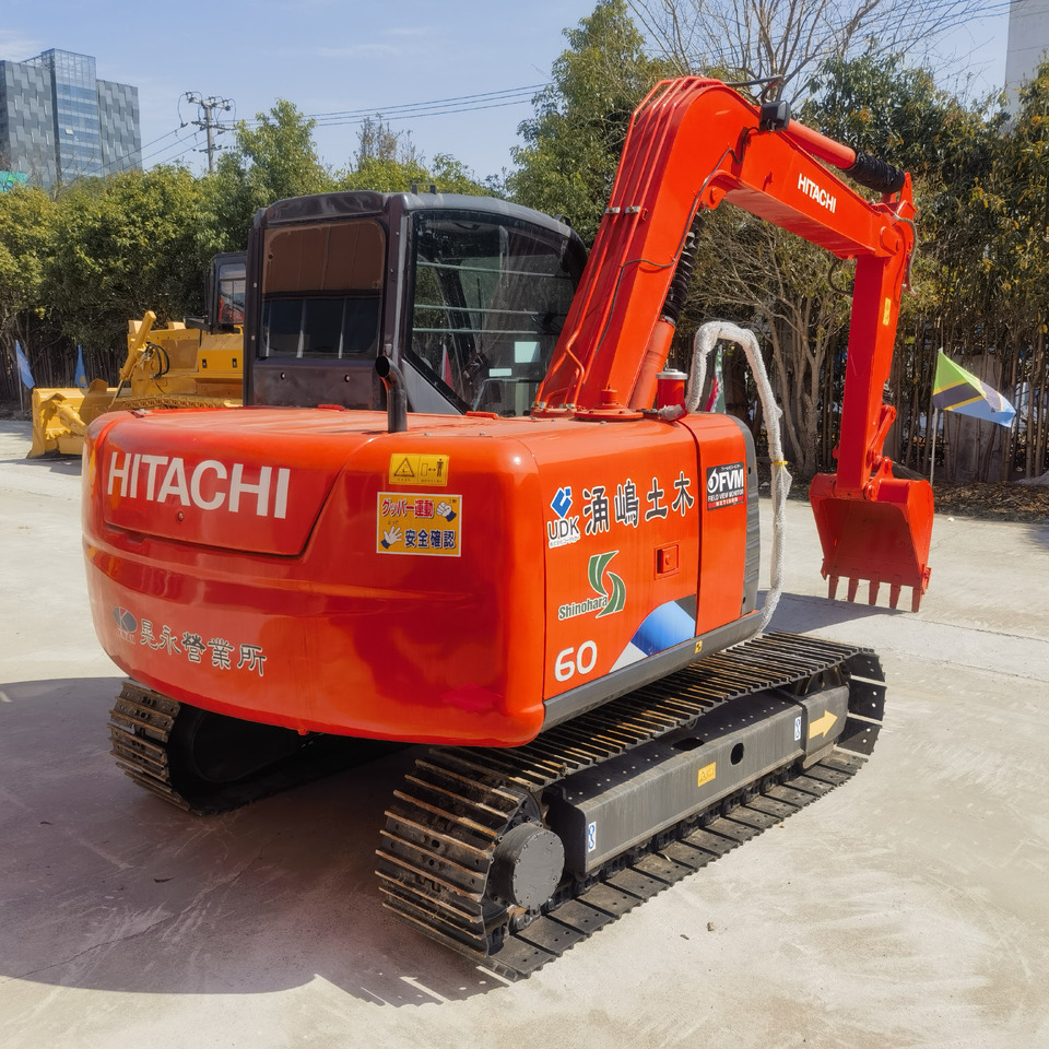 Hitachi ZX60 Excavator - Pelle sur chenille: photos 3 Hitachi ZX60 Excavator - Pelle sur chenille: photos 3