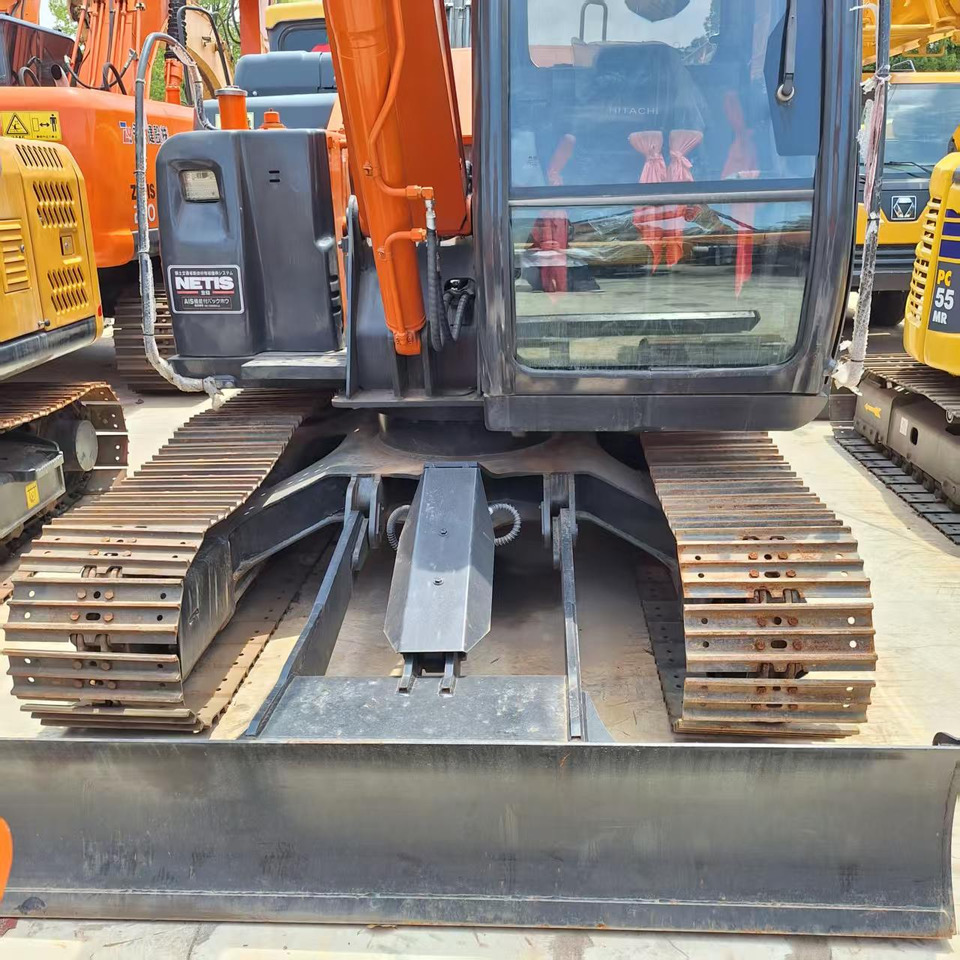 Hitachi ZX70 Excavator - Mini pelle: photos 2 Hitachi ZX70 Excavator - Mini pelle: photos 2