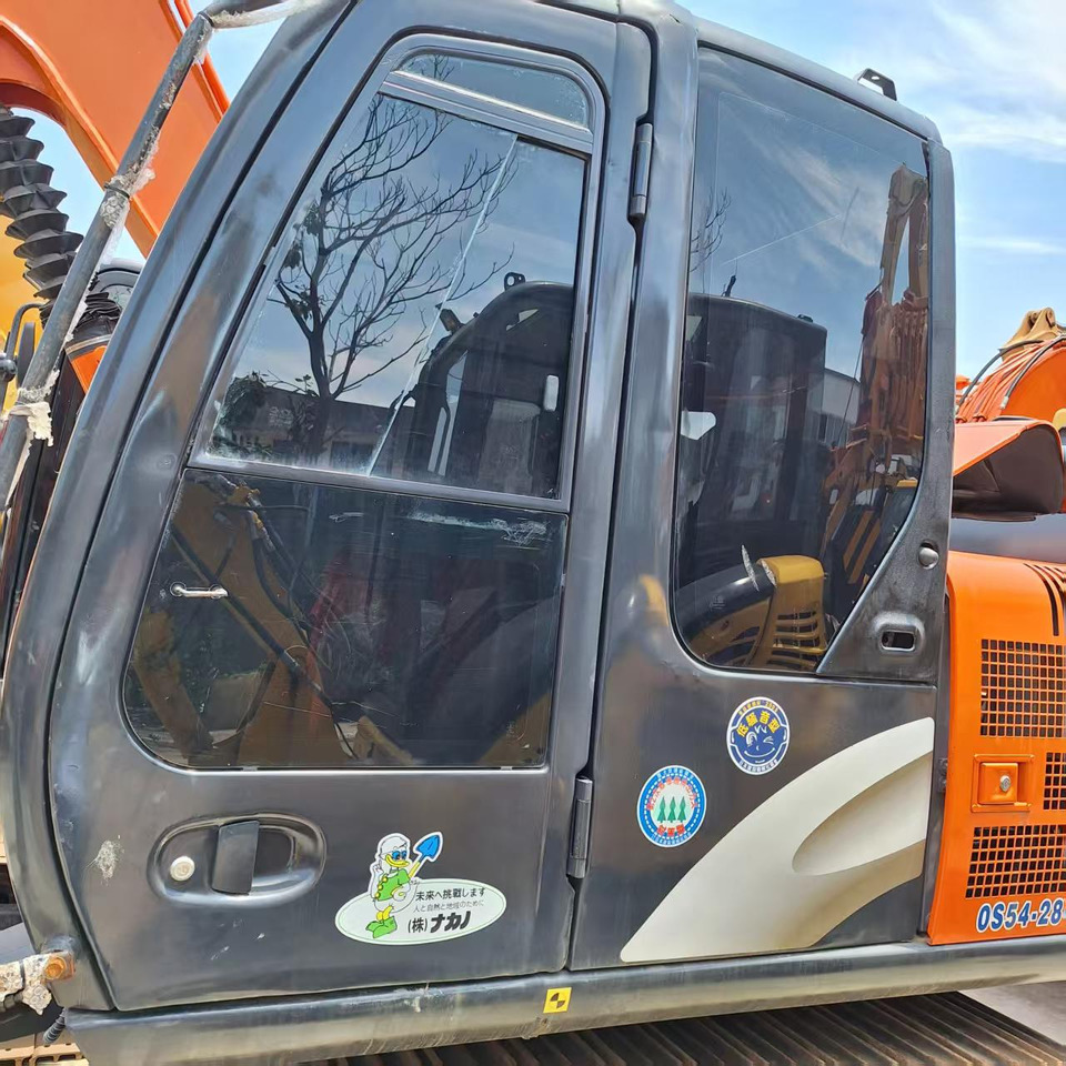 Hitachi ZX70 Excavator - Mini pelle: photos 5 Hitachi ZX70 Excavator - Mini pelle: photos 5