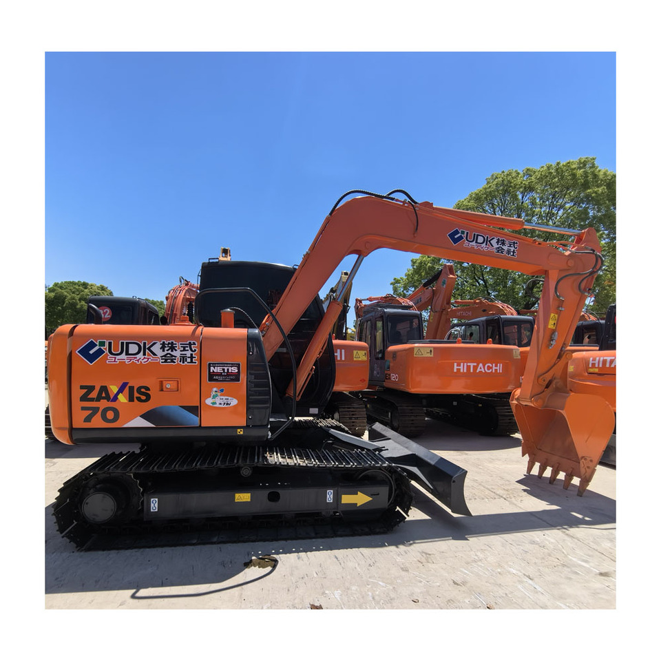 Hitachi ZX70 Excavator - Mini pelle: photos 1 Hitachi ZX70 Excavator - Mini pelle: photos 1