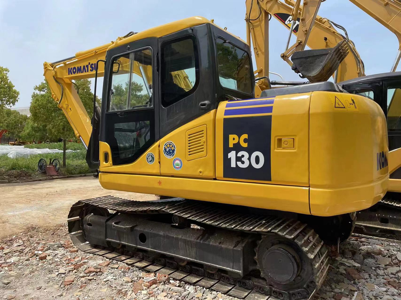 Komatsu PC130 Excavator - Pelle sur chenille: photos 1 Komatsu PC130 Excavator - Pelle sur chenille: photos 1