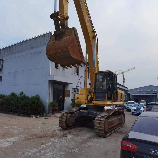 Komatsu PC450 -8 - Pelle sur chenille: photos 3 Komatsu PC450 -8 - Pelle sur chenille: photos 3