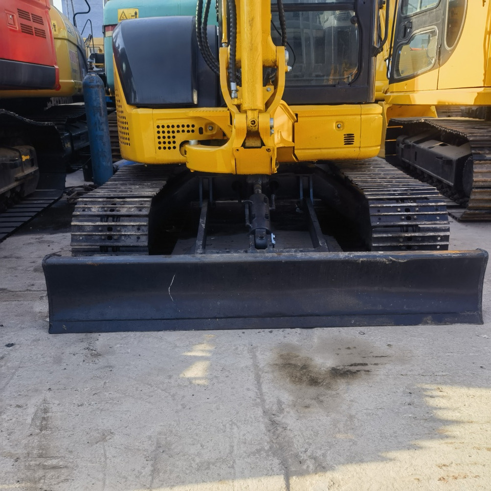 Komatsu PC55MR-2 Excavator - Mini pelle: photos 4 Komatsu PC55MR-2 Excavator - Mini pelle: photos 4