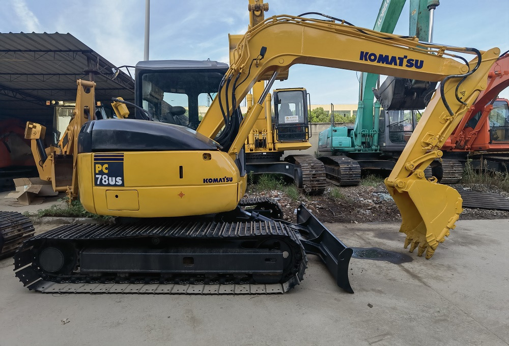 Komatsu pc78 Excavator - Pelle sur chenille: photos 2 Komatsu pc78 Excavator - Pelle sur chenille: photos 2